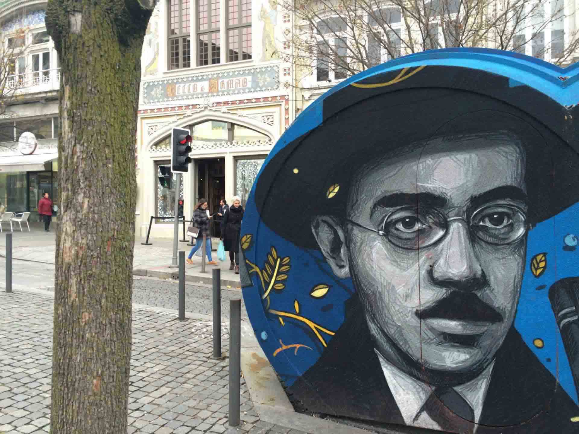 Fernando Pessoa and Harry Potter are both style icons in Porto