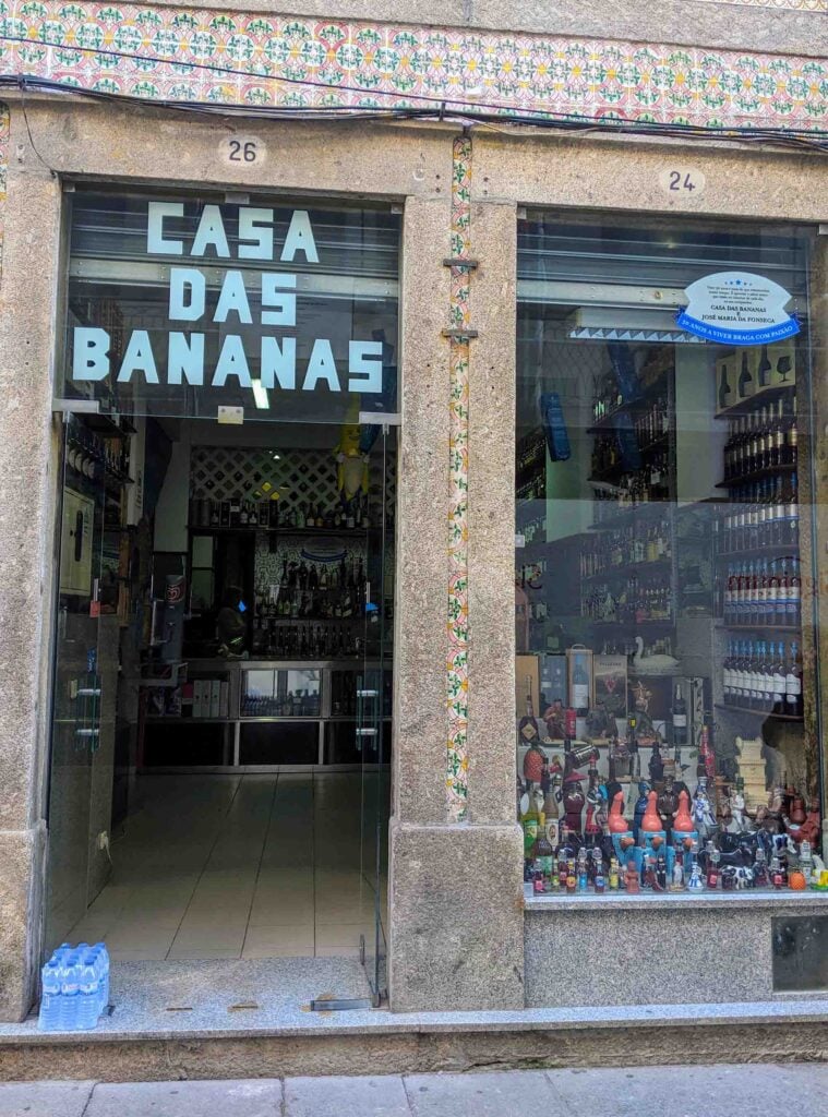 Portuguese Slang, Insults, & Swear Words (You Probably Don't Need to Know) - Portugalist