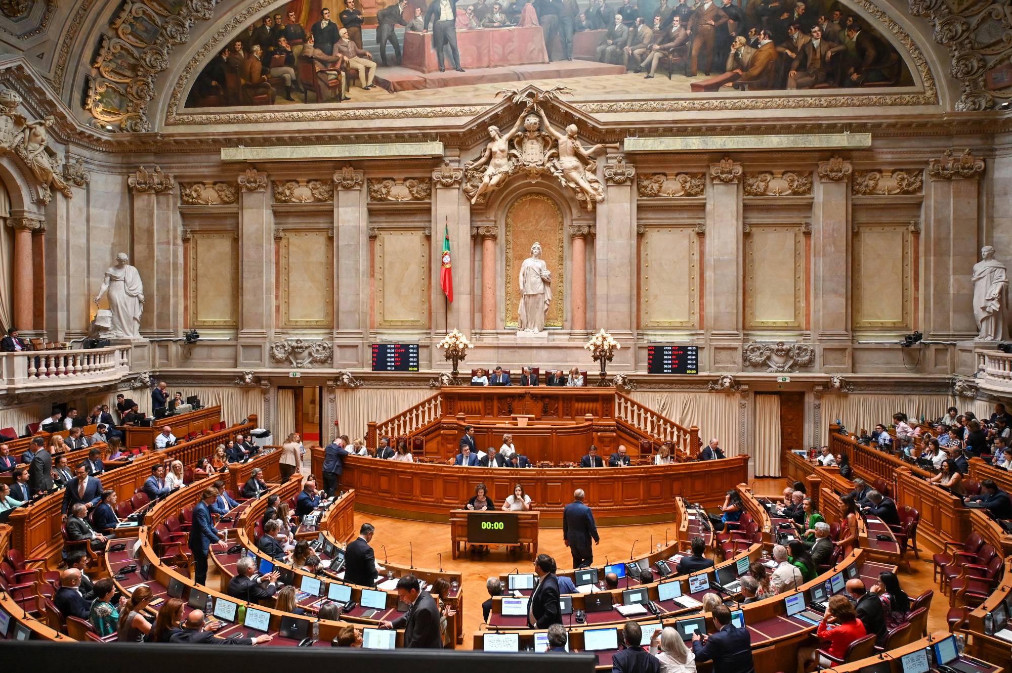 Portuguese parliament interior