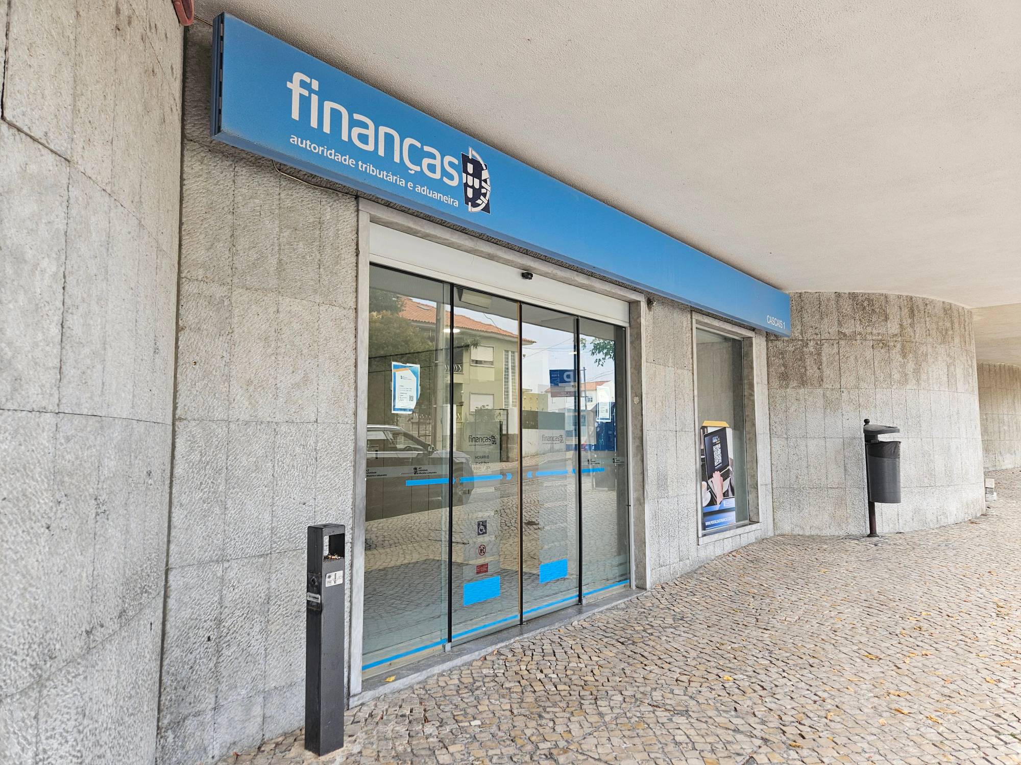 Should You Get Your NIF in Portugal or Online?